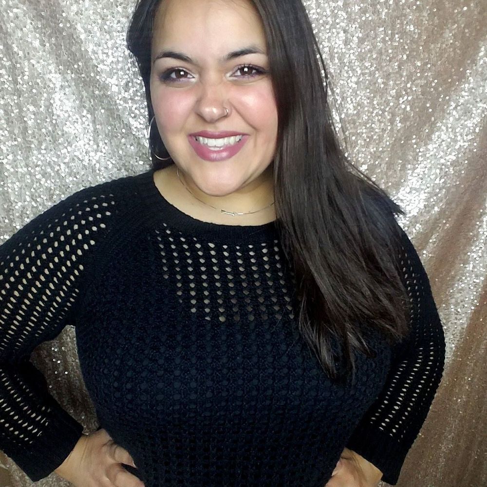 Meet your Posher, Angela